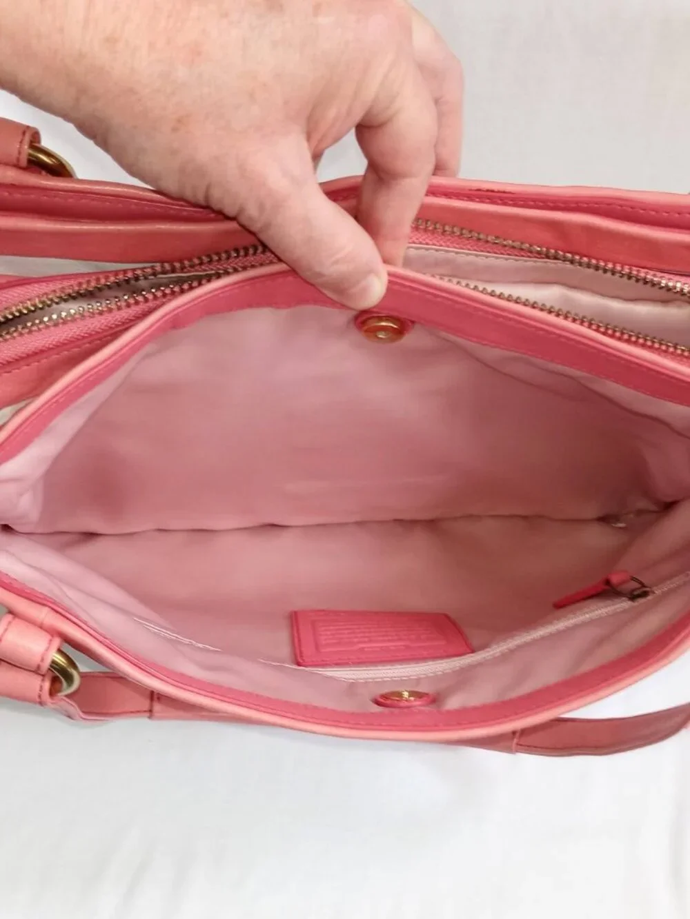 Coach Cricket Satchel Purse White & Coral Pink Bag Y2K Vintage
